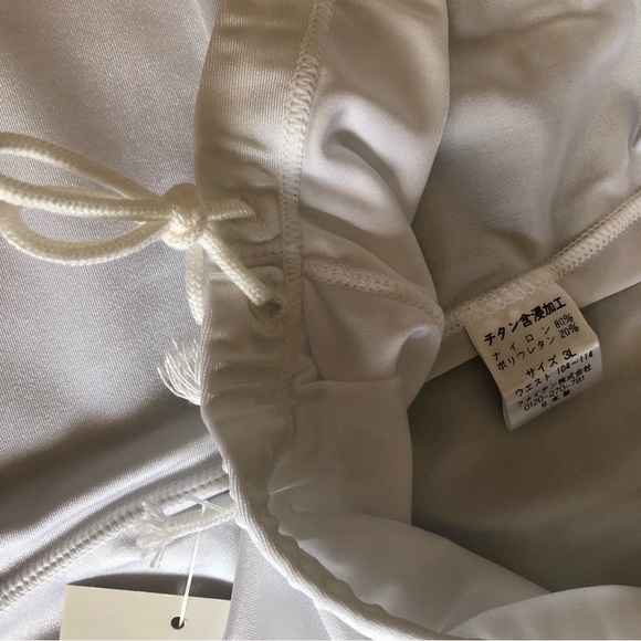 Phiten Raku Aqua Titanium Sports Spats / Compression Shorts - Picture 12 of 13